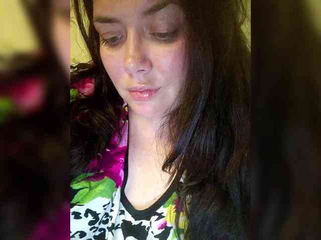 Naturally_Mom webcam