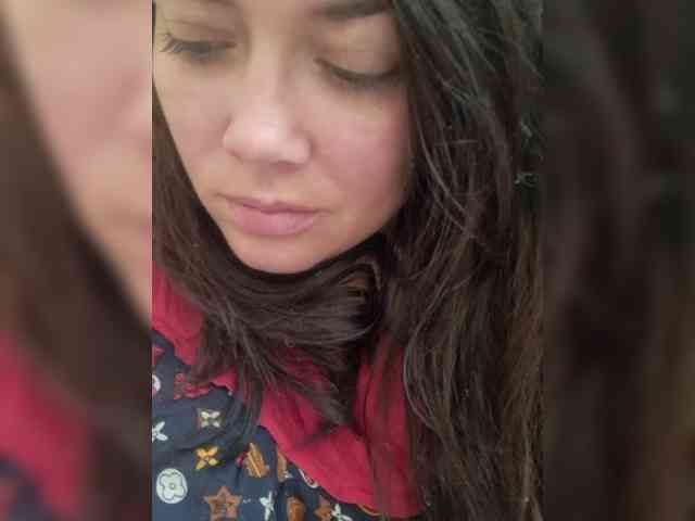 Naturally_Mom webcam