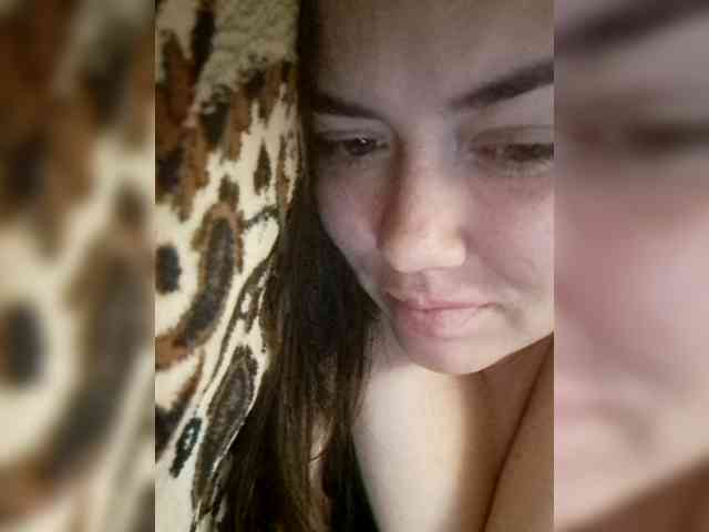 Naturally_Mom webcam