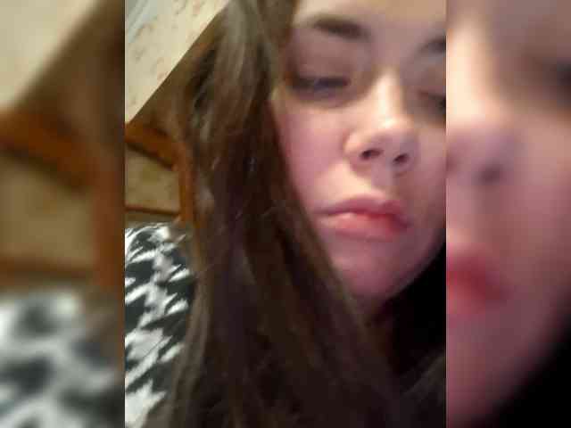 Naturally_Mom webcam