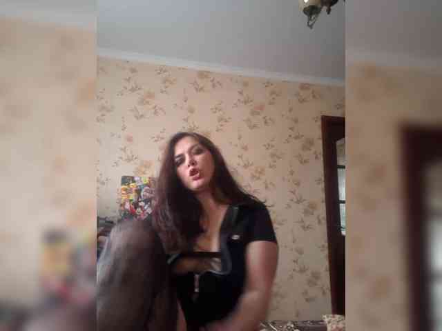 Naturally_Mom webcam