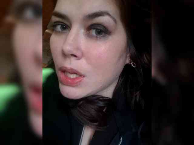 Naturally_Mom webcam