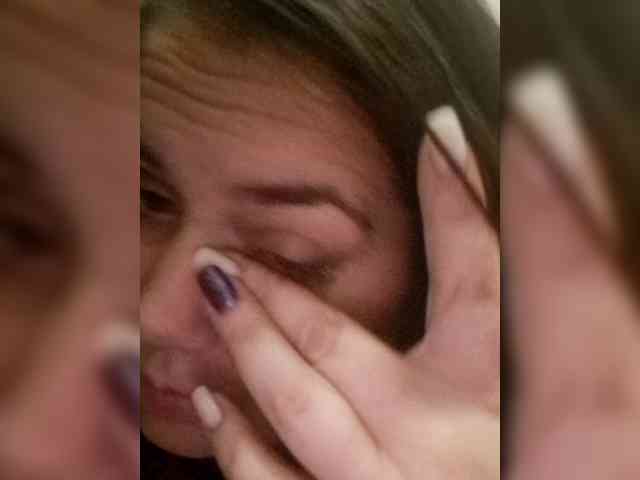 Naturally_Mom webcam