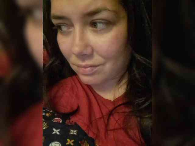 Naturally_Mom webcam