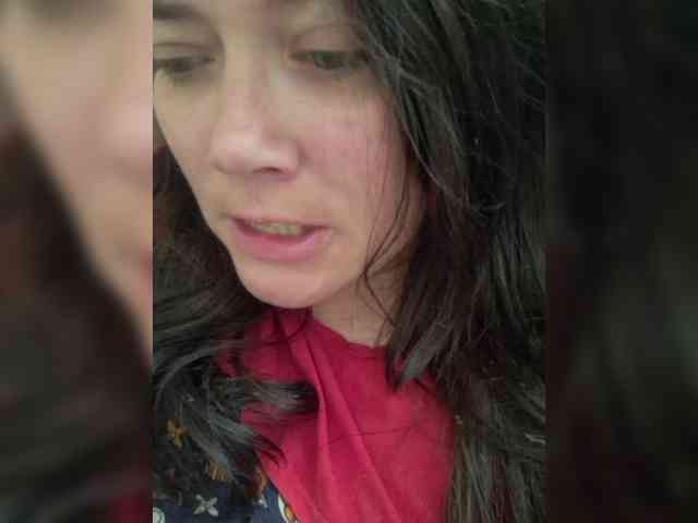 Naturally_Mom webcam