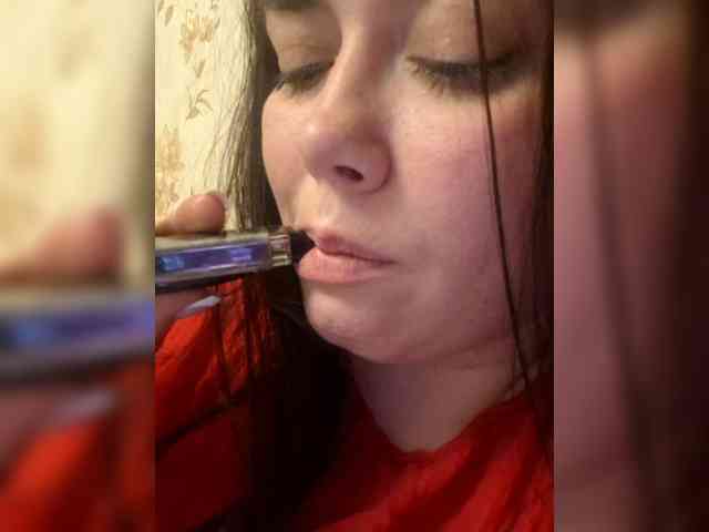 Naturally_Mom webcam