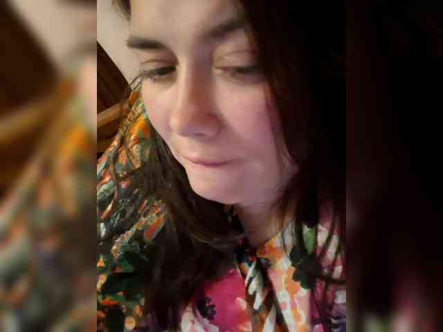 Naturally_Mom webcam