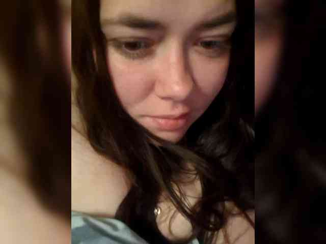 Naturally_Mom webcam