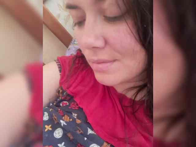 Naturally_Mom webcam