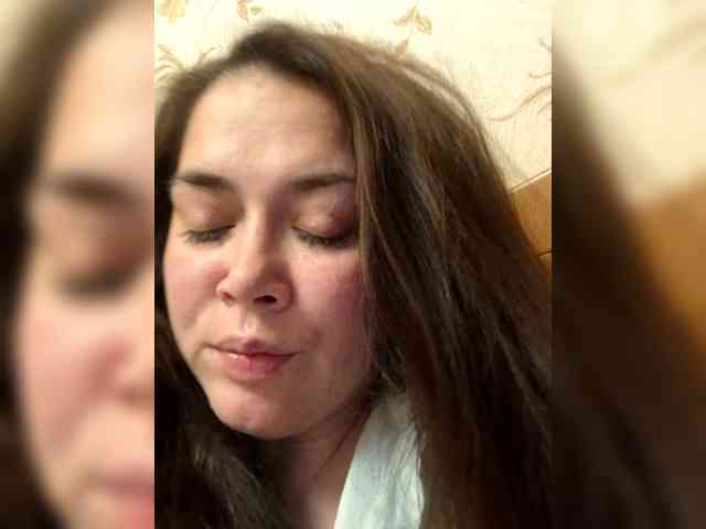 Naturally_Mom webcam