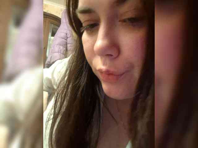 Naturally_Mom webcam