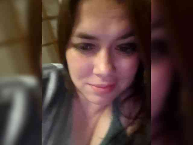 Naturally_Mom webcam