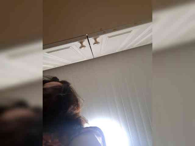 Naturally_Mom webcam