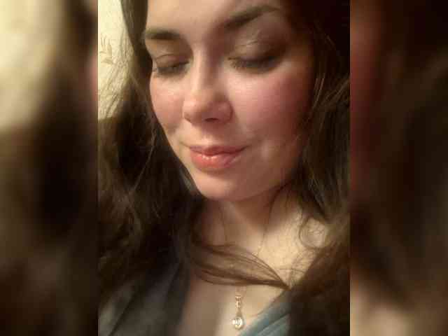 Naturally_Mom webcam