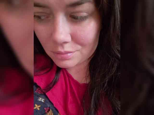 Naturally_Mom webcam