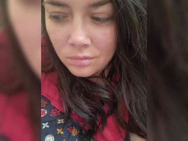 Naturally_Mom webcam