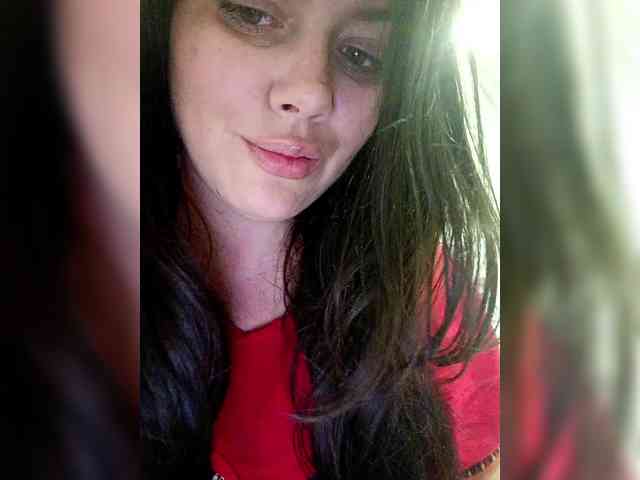 Naturally_Mom webcam