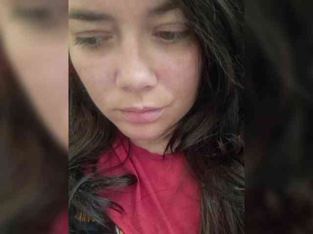 Naturally_Mom webcam