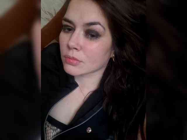 Naturally_Mom webcam