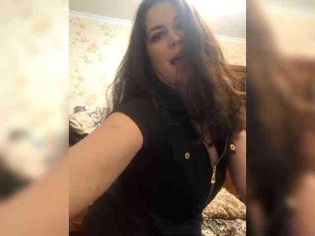 Naturally_Mom webcam