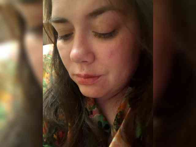 Naturally_Mom webcam