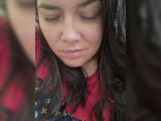 Naturally_Mom webcam