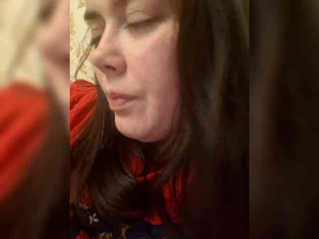 Naturally_Mom webcam