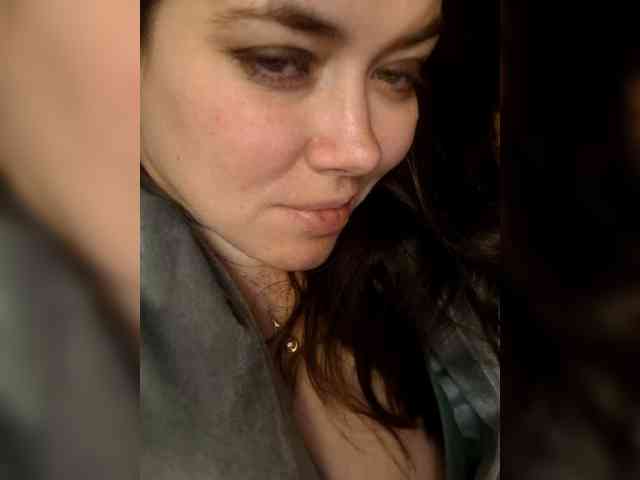 Naturally_Mom webcam