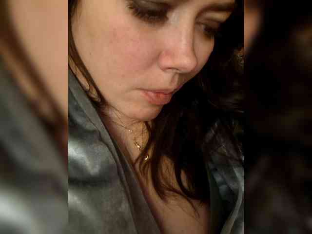 Naturally_Mom webcam