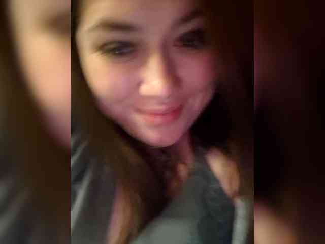 Naturally_Mom webcam