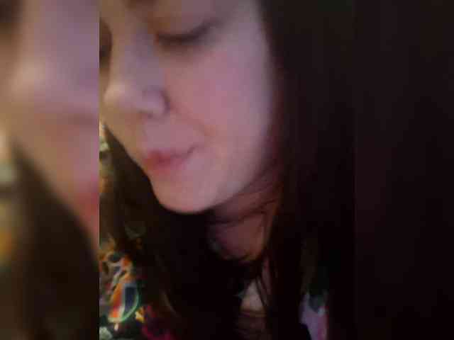 Naturally_Mom webcam