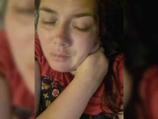 Naturally_Mom webcam