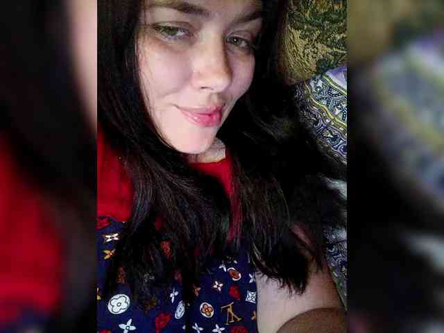 Naturally_Mom webcam
