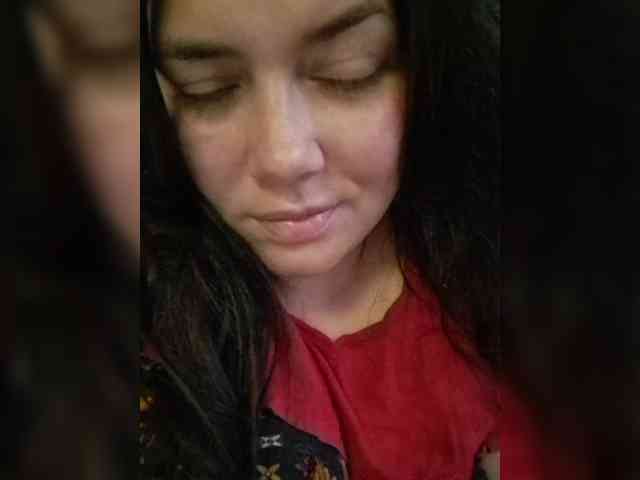Naturally_Mom webcam