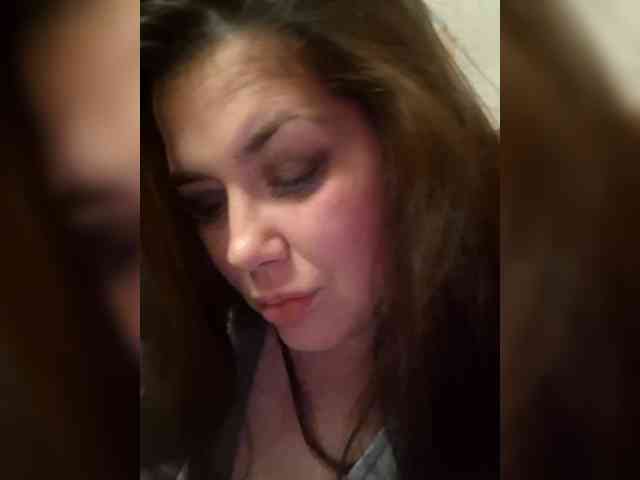 Naturally_Mom webcam