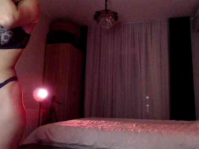 SarinnnaLuv webcam
