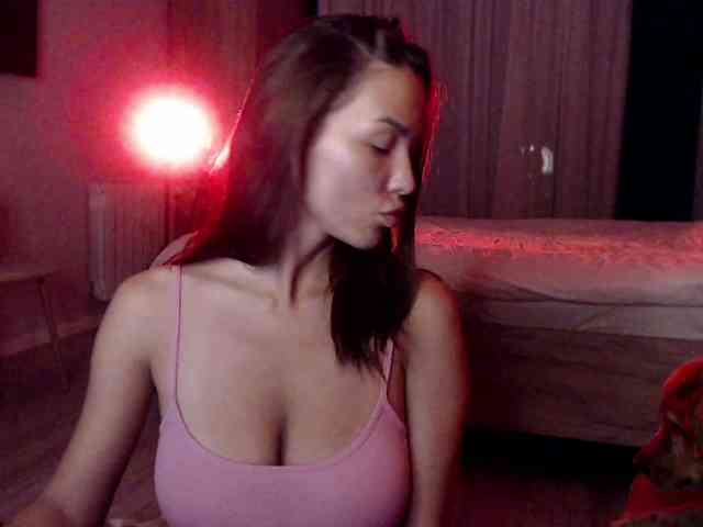 SarinnnaLuv webcam