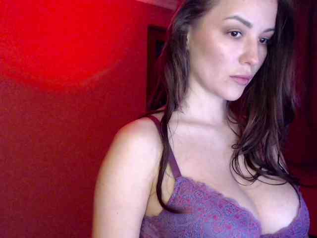 SarinnnaLuv webcam