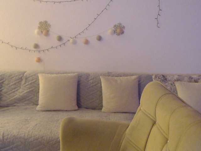 goodSnowQueen's BongaCams show and profile