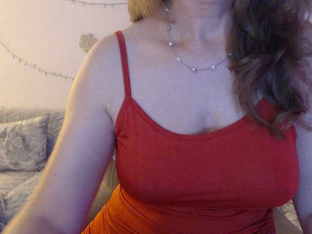 goodSnowQueen's BongaCams show and profile