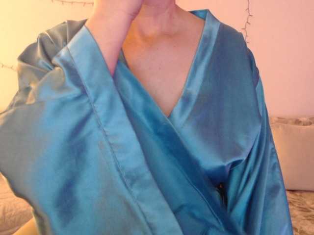 goodSnowQueen's BongaCams show and profile