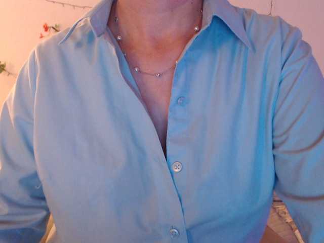 goodSnowQueen webcam