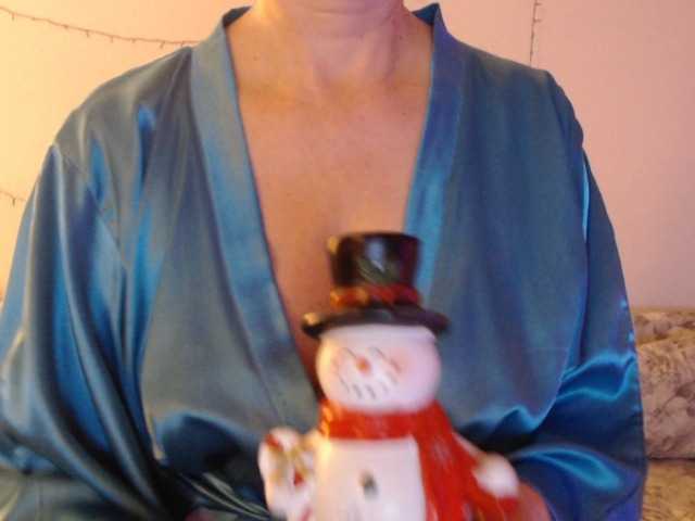 goodSnowQueen's BongaCams show and profile