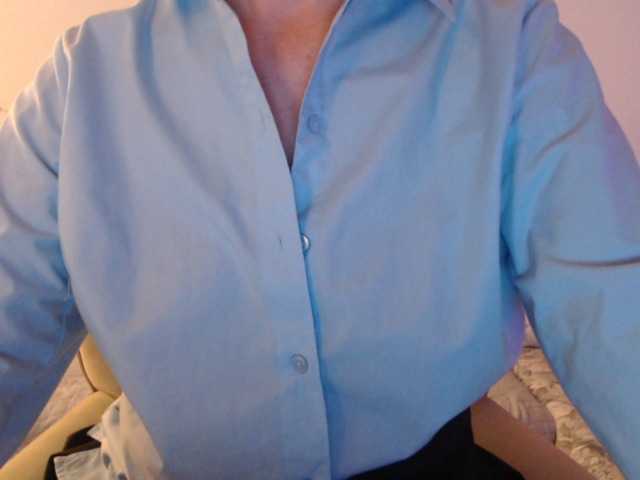 goodSnowQueen's BongaCams show and profile