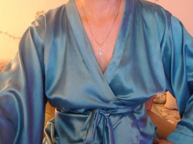 goodSnowQueen's BongaCams show and profile