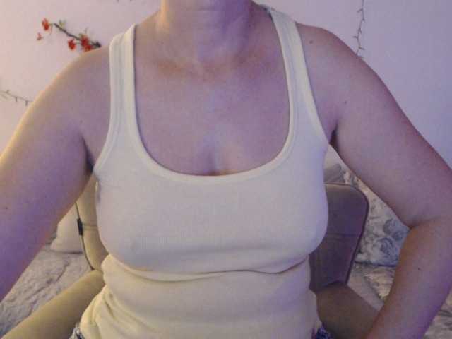  goodSnowQueen chat room