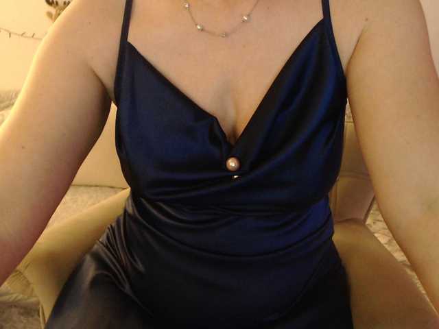 goodSnowQueen webcam