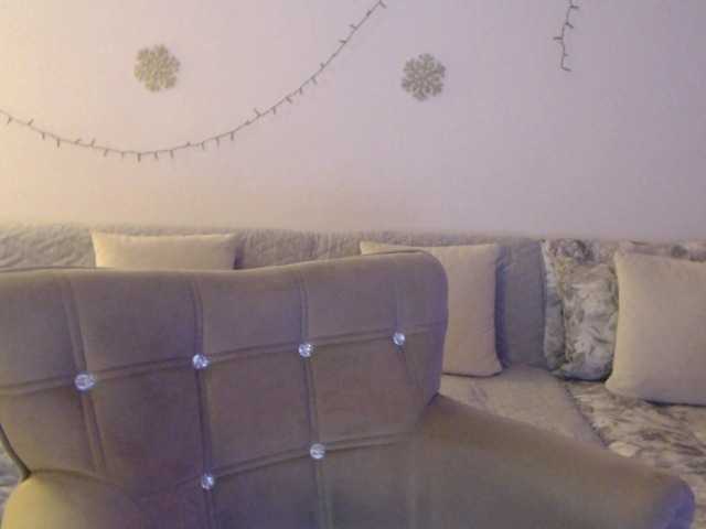 goodsnowqueen cam belle