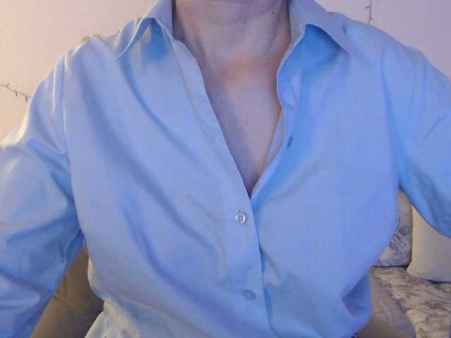 goodSnowQueen's BongaCams show and profile