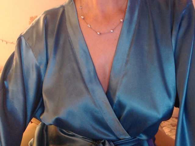 goodSnowQueen's BongaCams show and profile